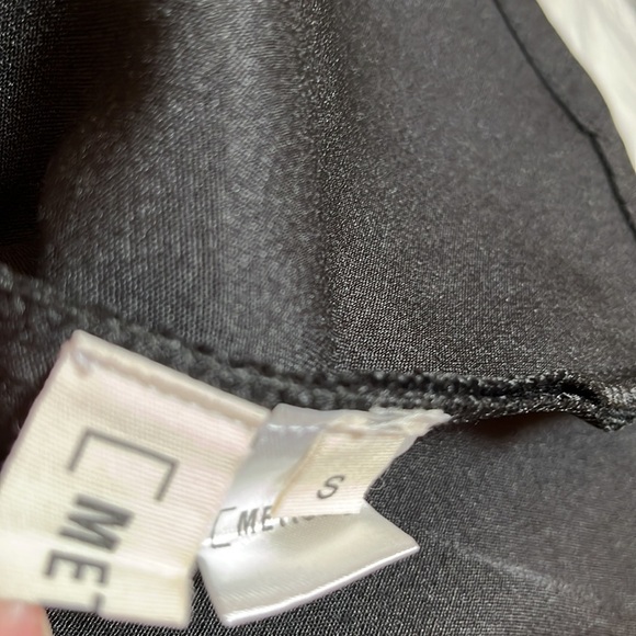 METISU Red and Black Bow Dress - Picture 10 of 12